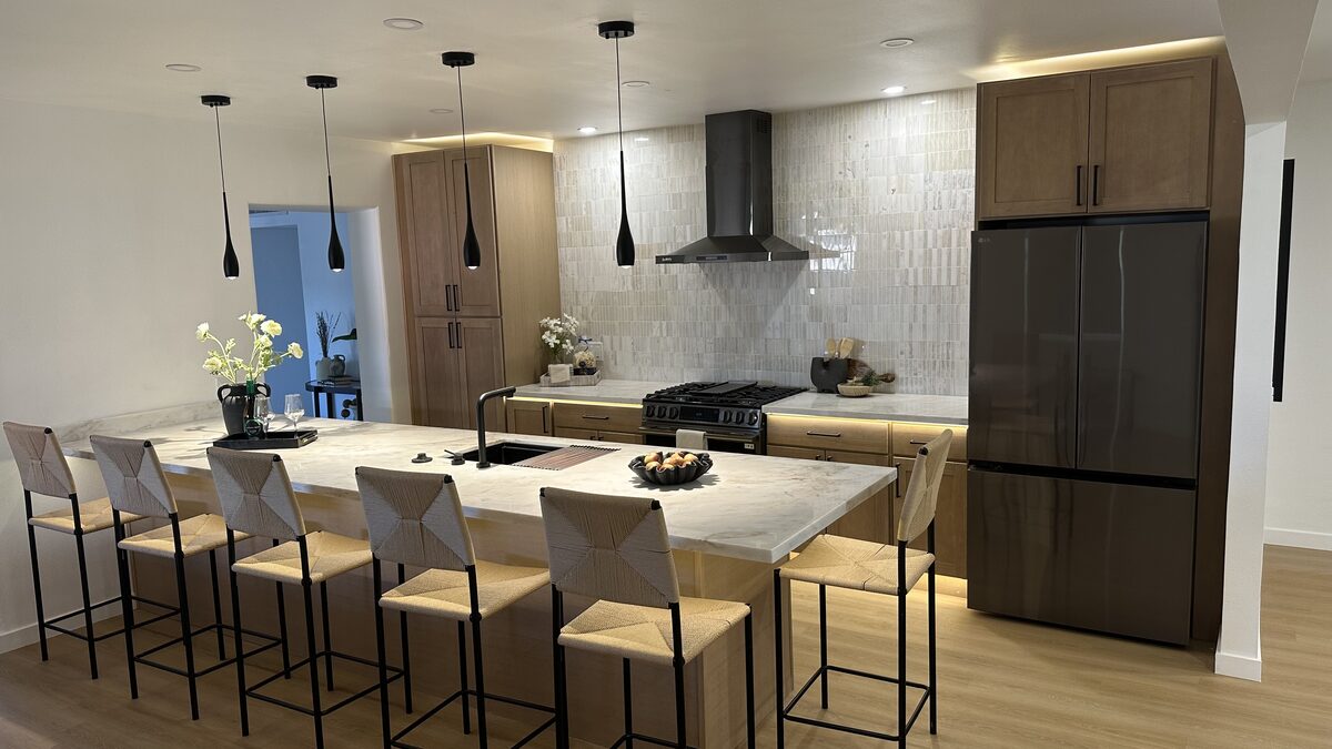 Kitchen remodel in Chandler with open concept layout by DYS Construction